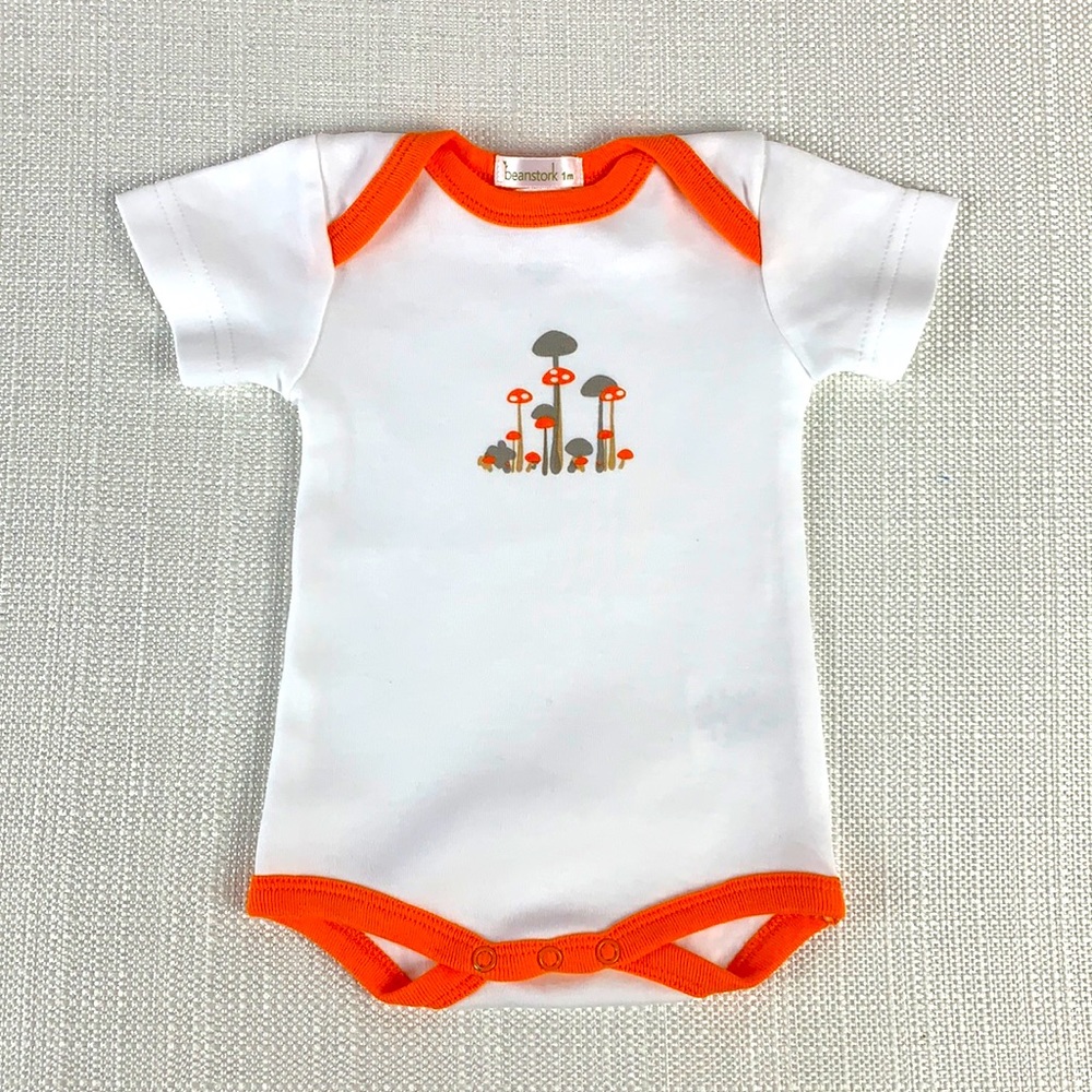 NWOT Beanstork 100% Organic Cotton Onesie